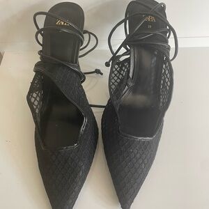 Zara Black Heeled Shoes with Ankle Straps